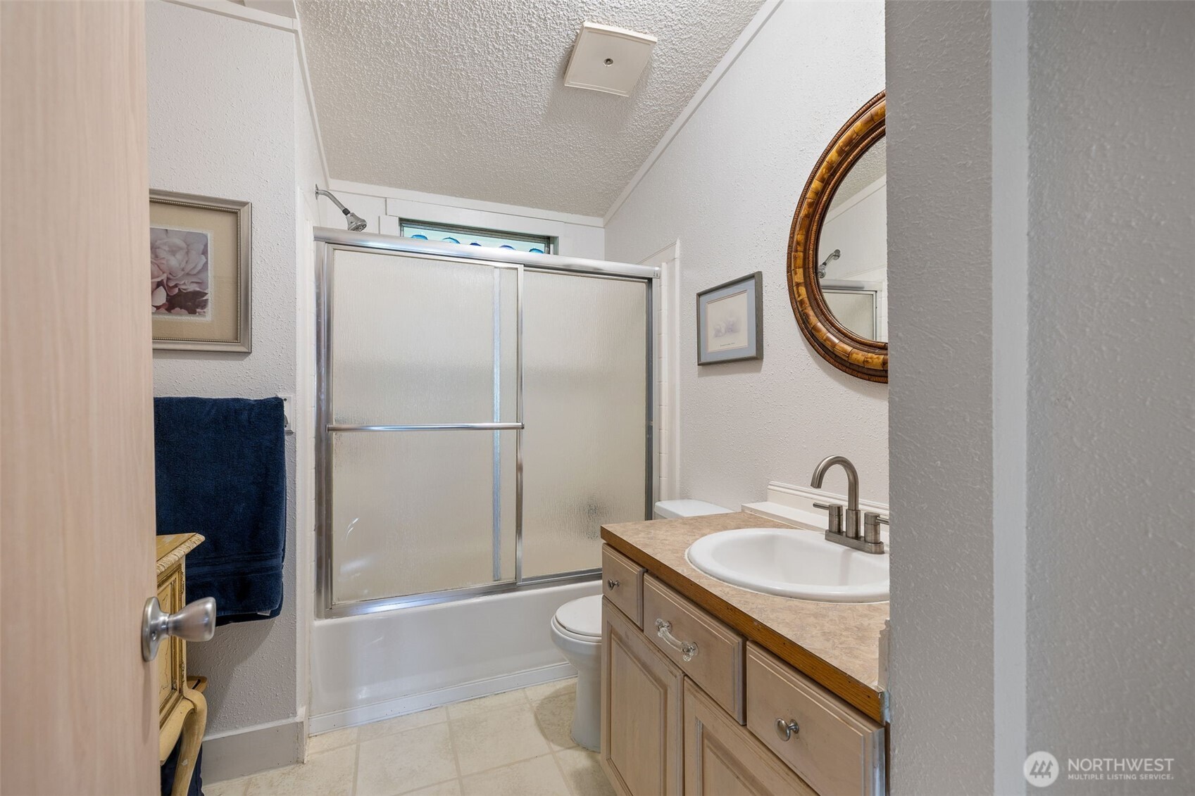 472 Iris Lane , Camano Island, WA 98282