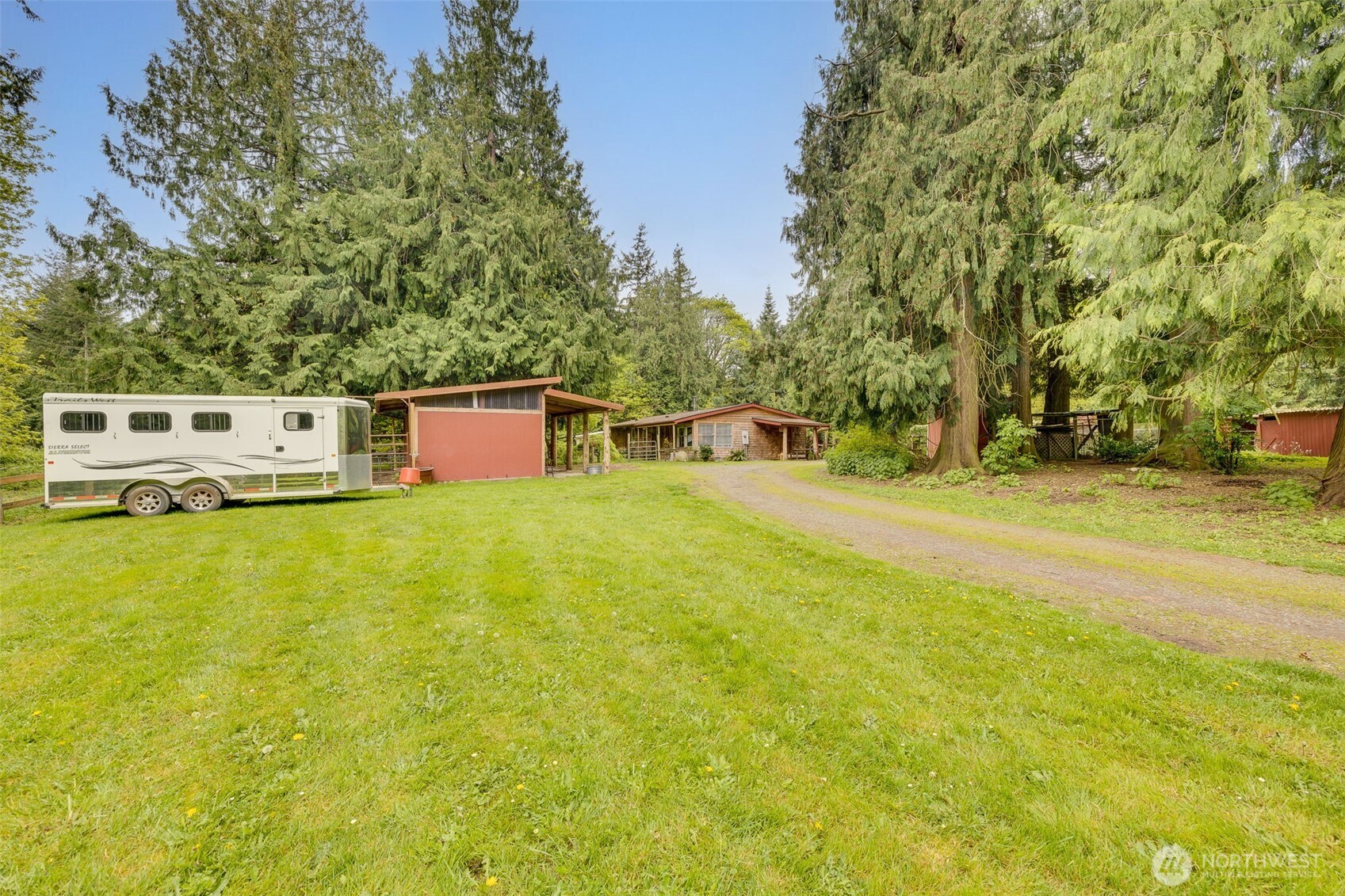 472 Iris Lane , Camano Island, WA 98282