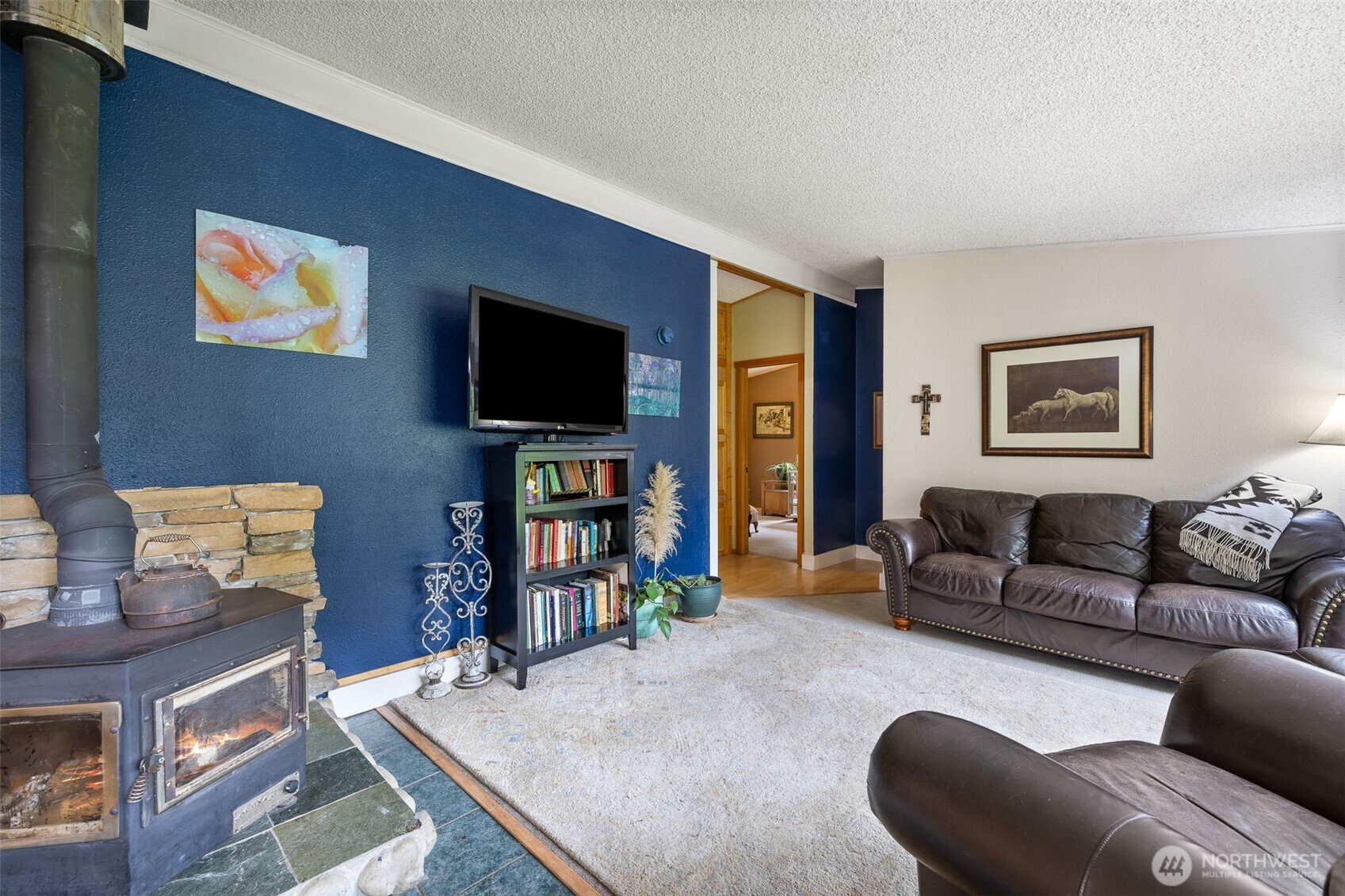 472 Iris Lane , Camano Island, WA 98282