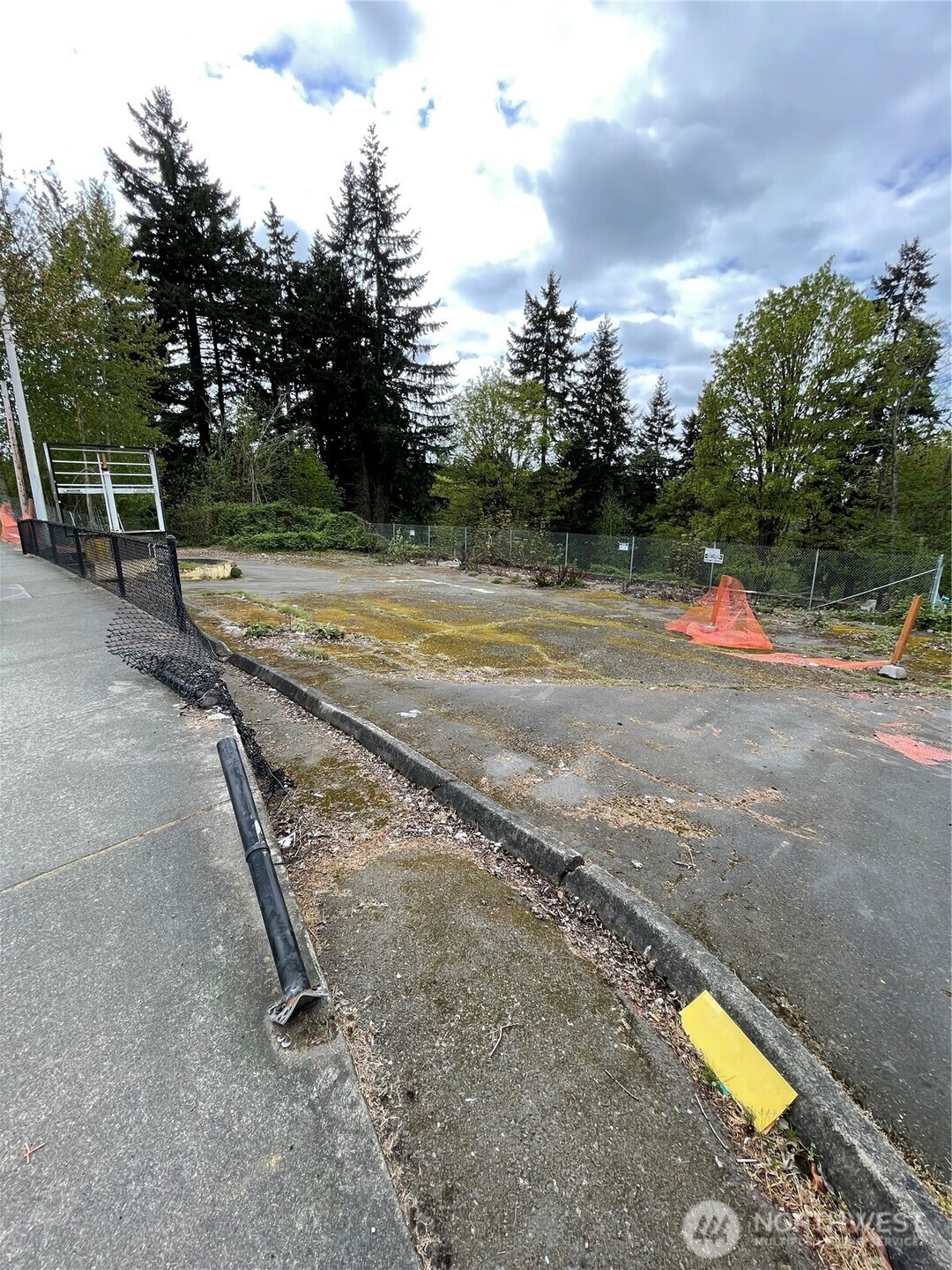 29223 S Pacific Highway S, Federal Way, WA 98003
