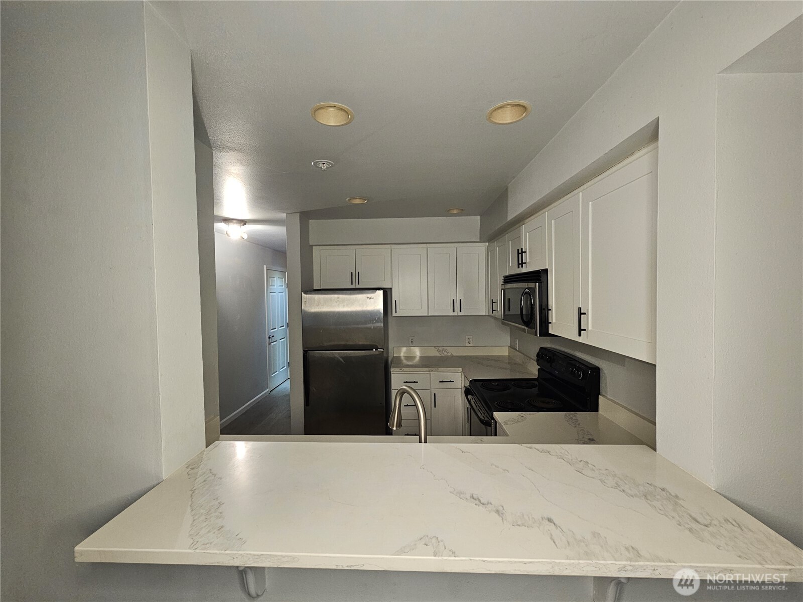 2530 15th Avenue W #303, Seattle, WA 98119-2050