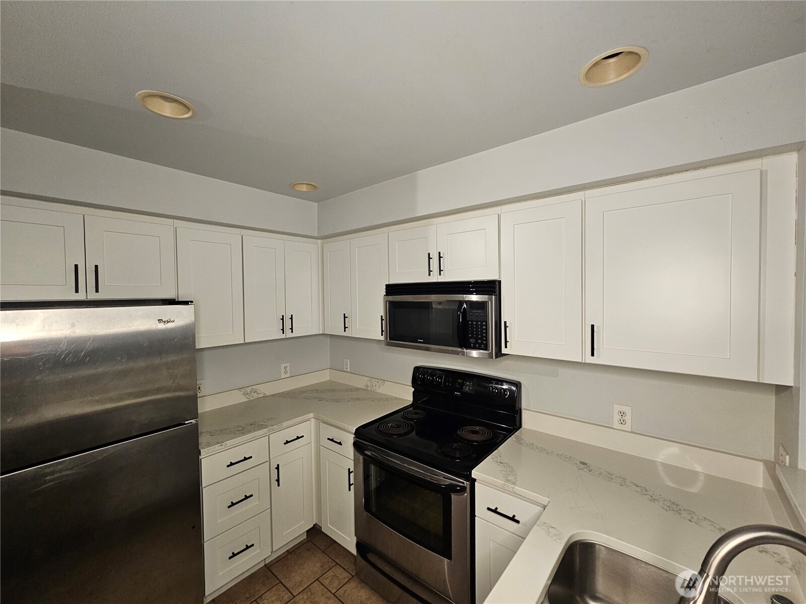 2530 15th Avenue W #303, Seattle, WA 98119-2050