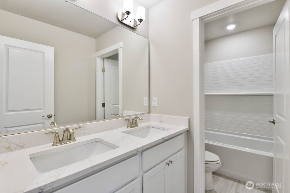 8733 151st Street E, Puyallup, WA 98375