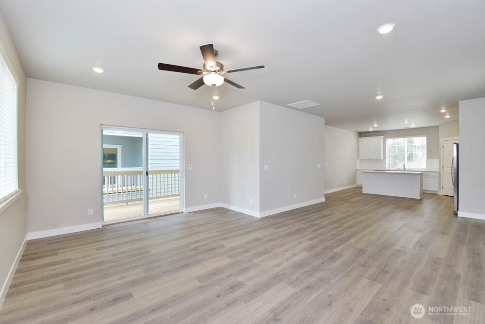 8733 151st Street E, Puyallup, WA 98375