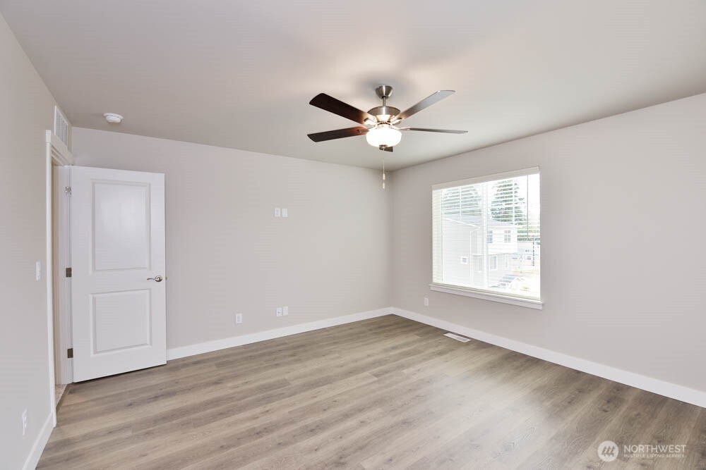 8733 151st Street E, Puyallup, WA 98375