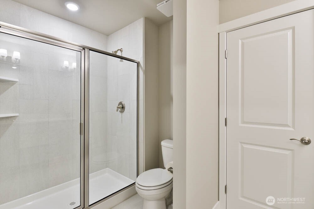 8733 151st Street E, Puyallup, WA 98375