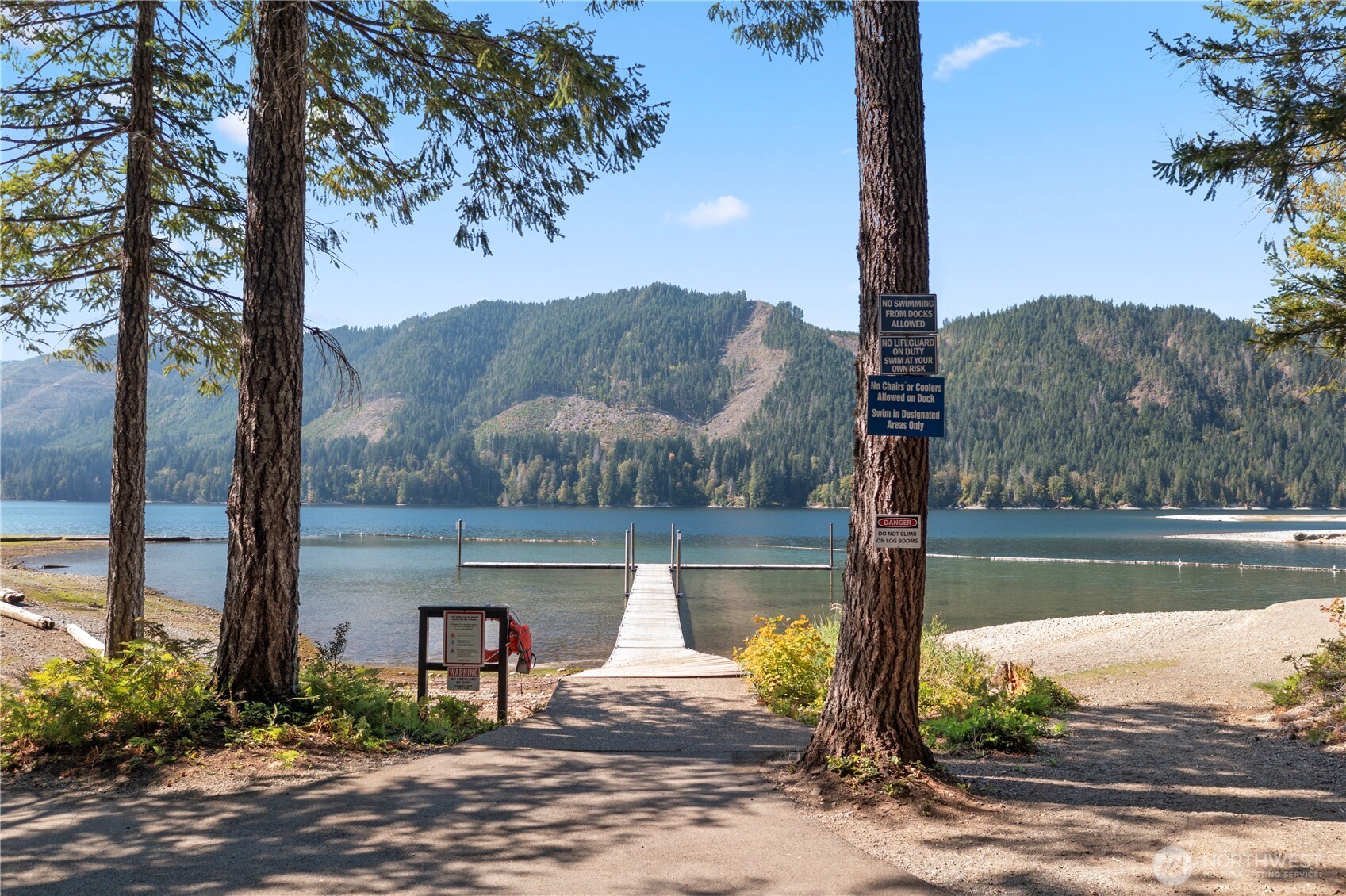 60 N Beaver Place N, Hoodsport, WA 98548