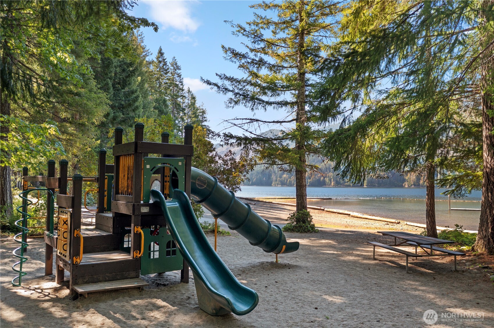 60 N Beaver Place N, Hoodsport, WA 98548