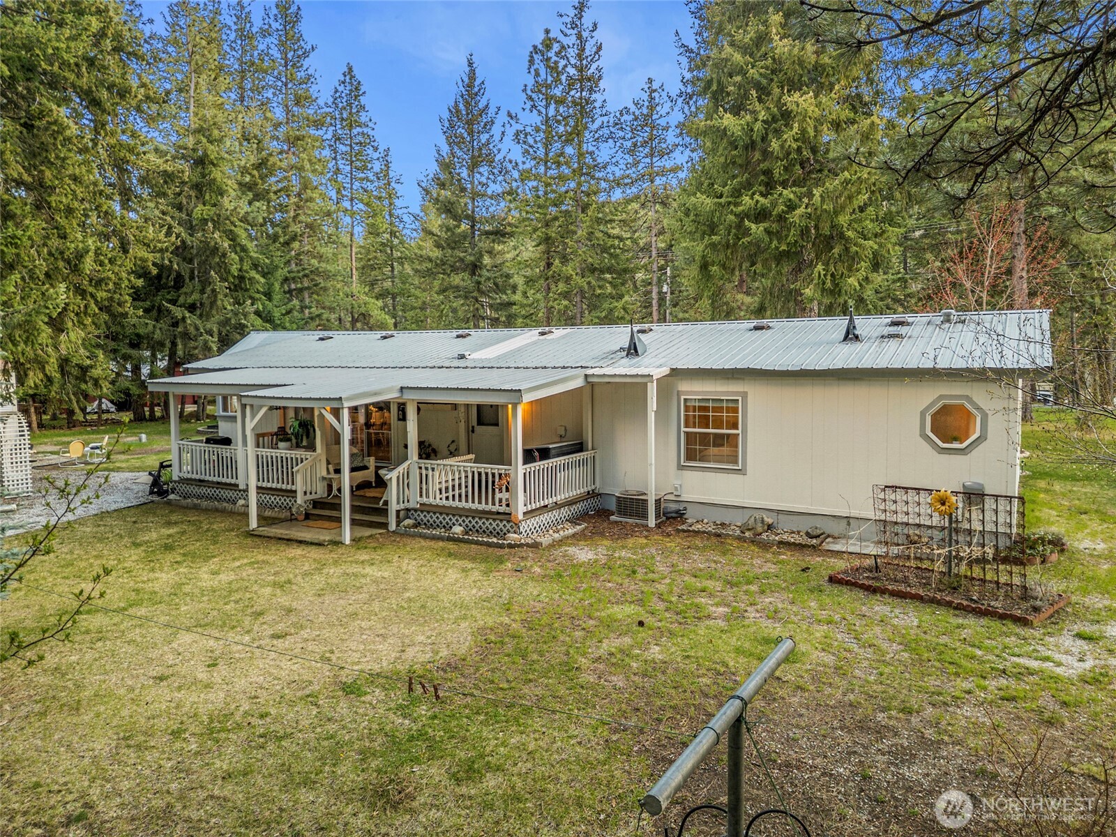 24502 Saddle Street , Leavenworth, WA 98826