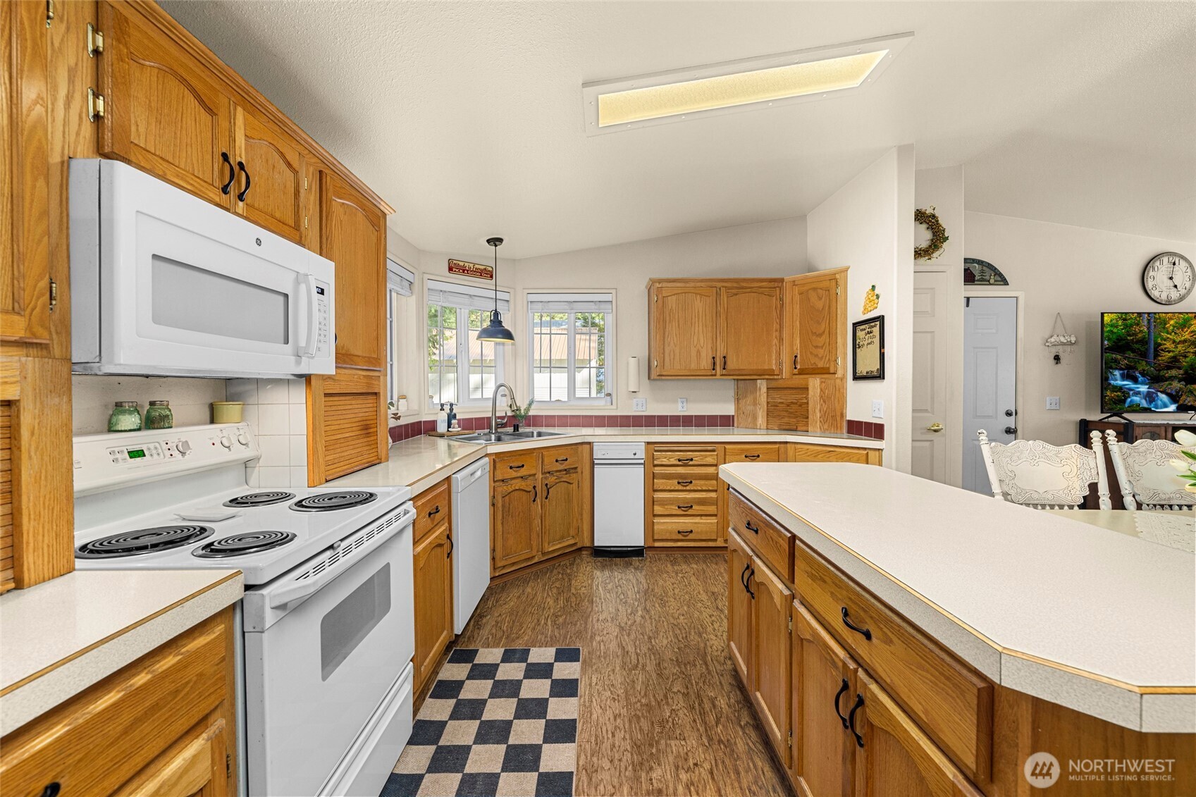 24502 Saddle Street , Leavenworth, WA 98826
