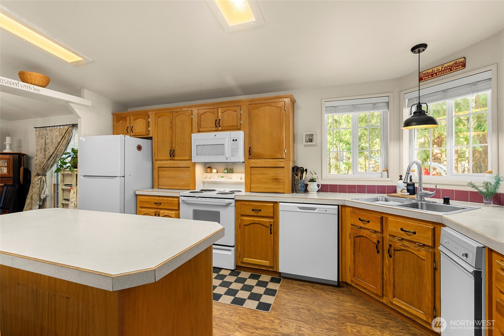 24502 Saddle Street , Leavenworth, WA 98826
