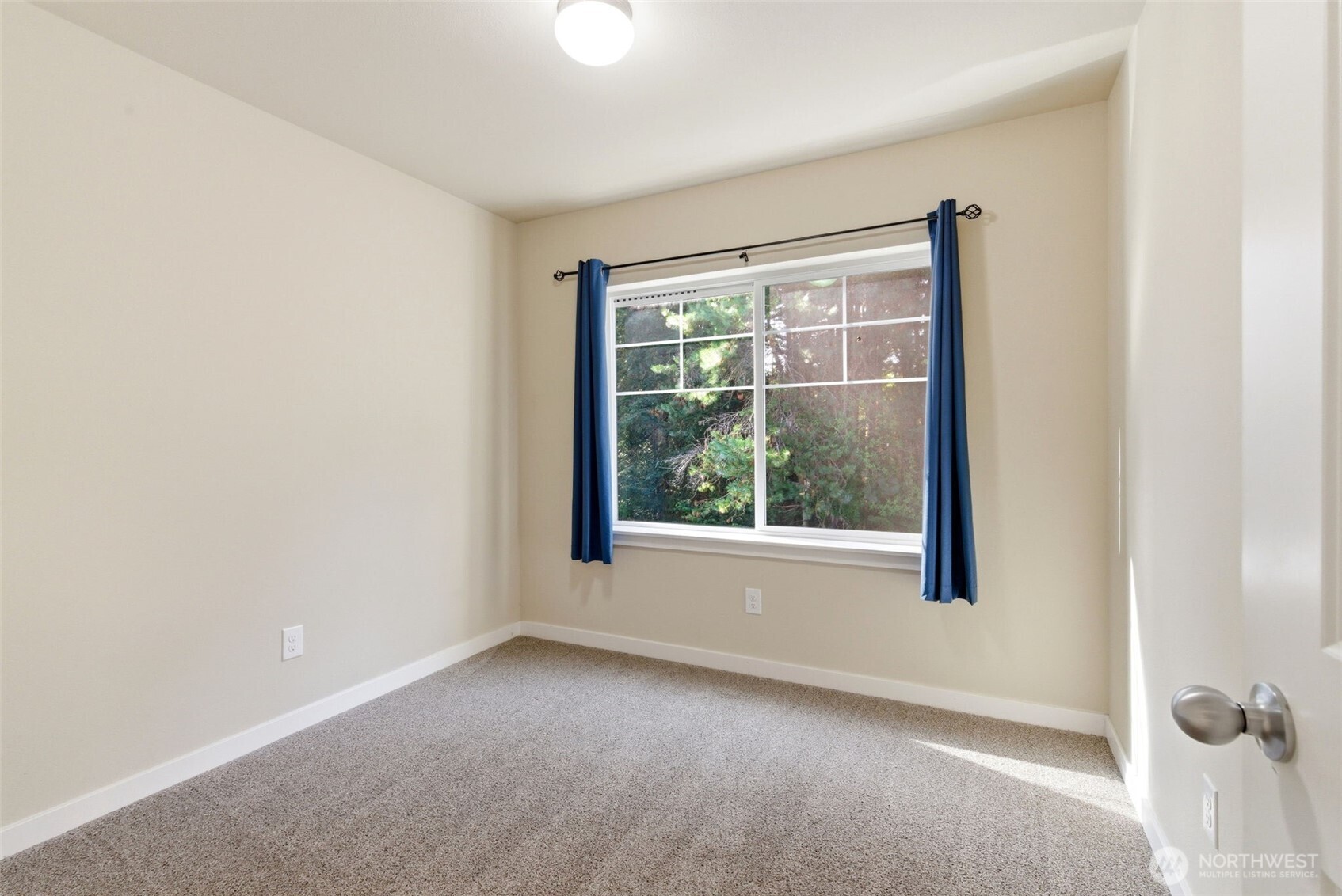 1569 NE Fontaine Way , Poulsbo, WA 98370