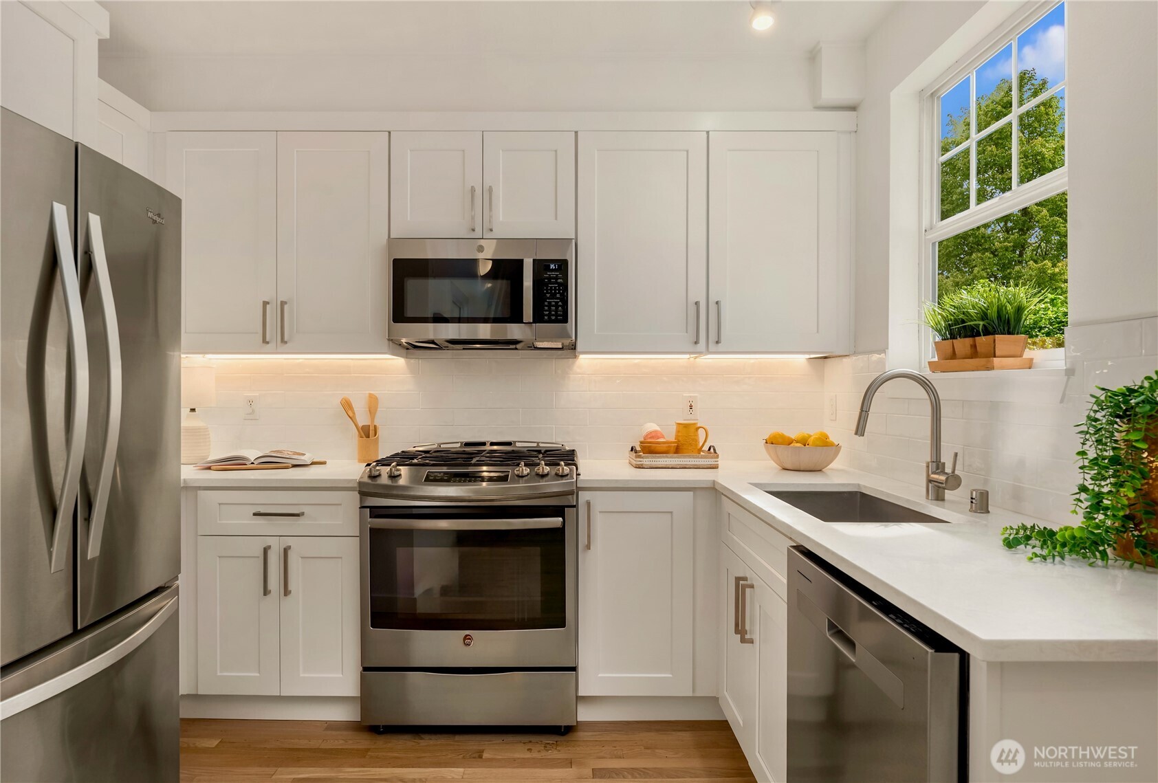 5430 California Avenue SW #2C, Seattle, WA 98136