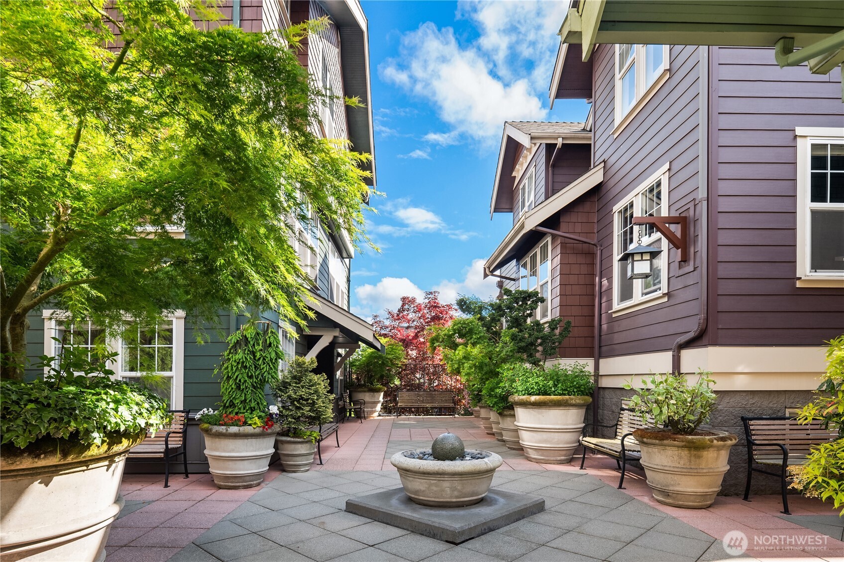 5430 California Avenue SW #2C, Seattle, WA 98136