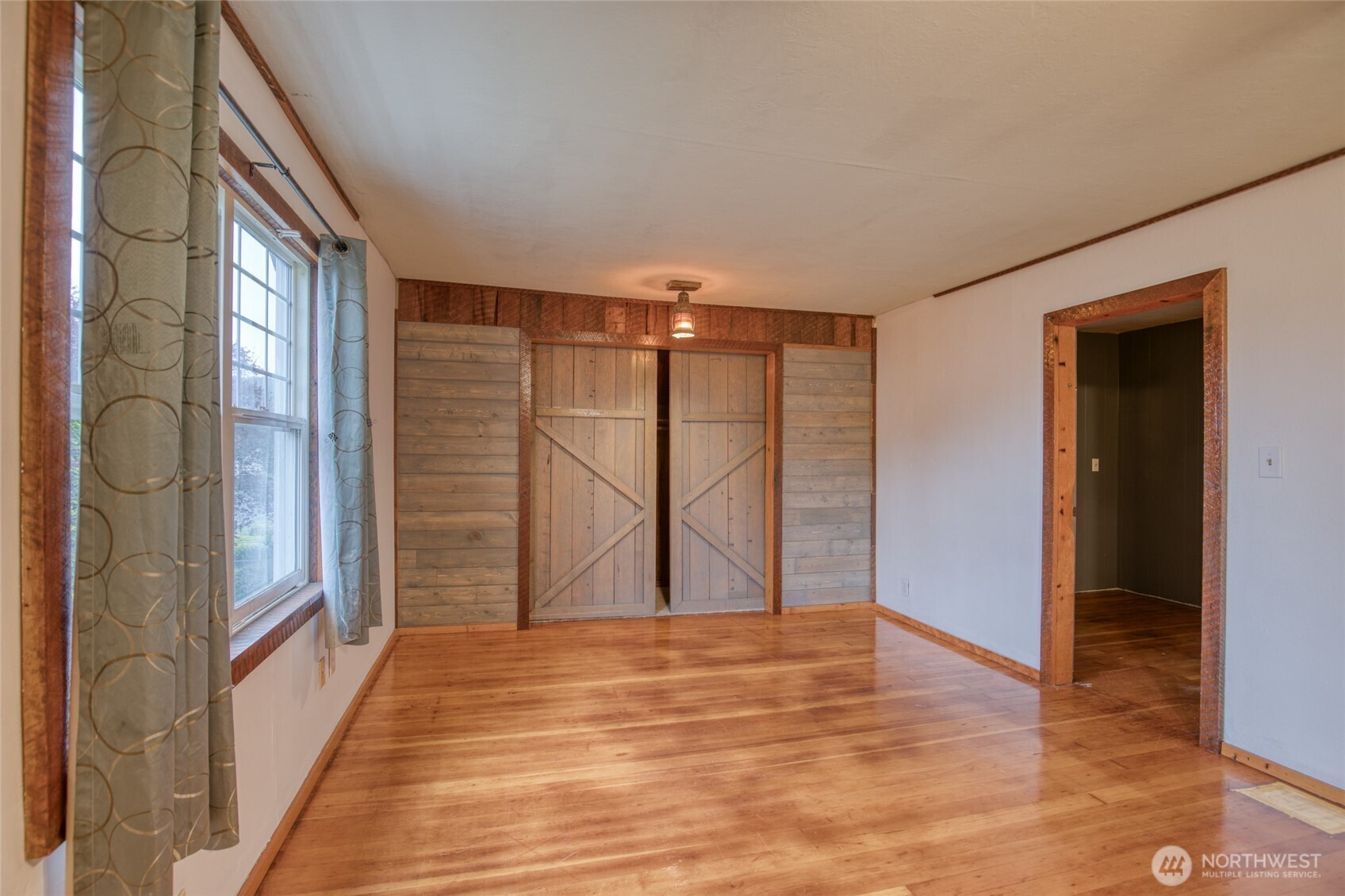 914 Wheeler Avenue , Hoquiam, WA 98550
