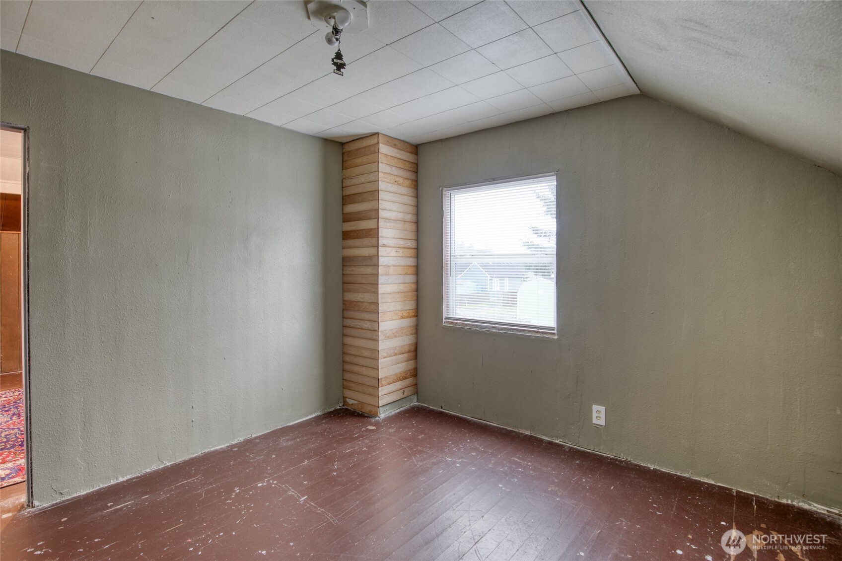 914 Wheeler Avenue , Hoquiam, WA 98550