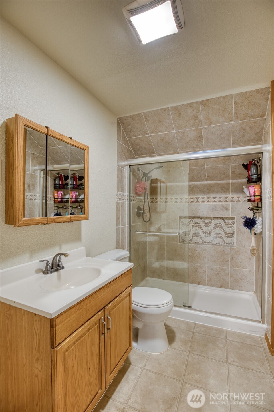 914 Wheeler Avenue , Hoquiam, WA 98550