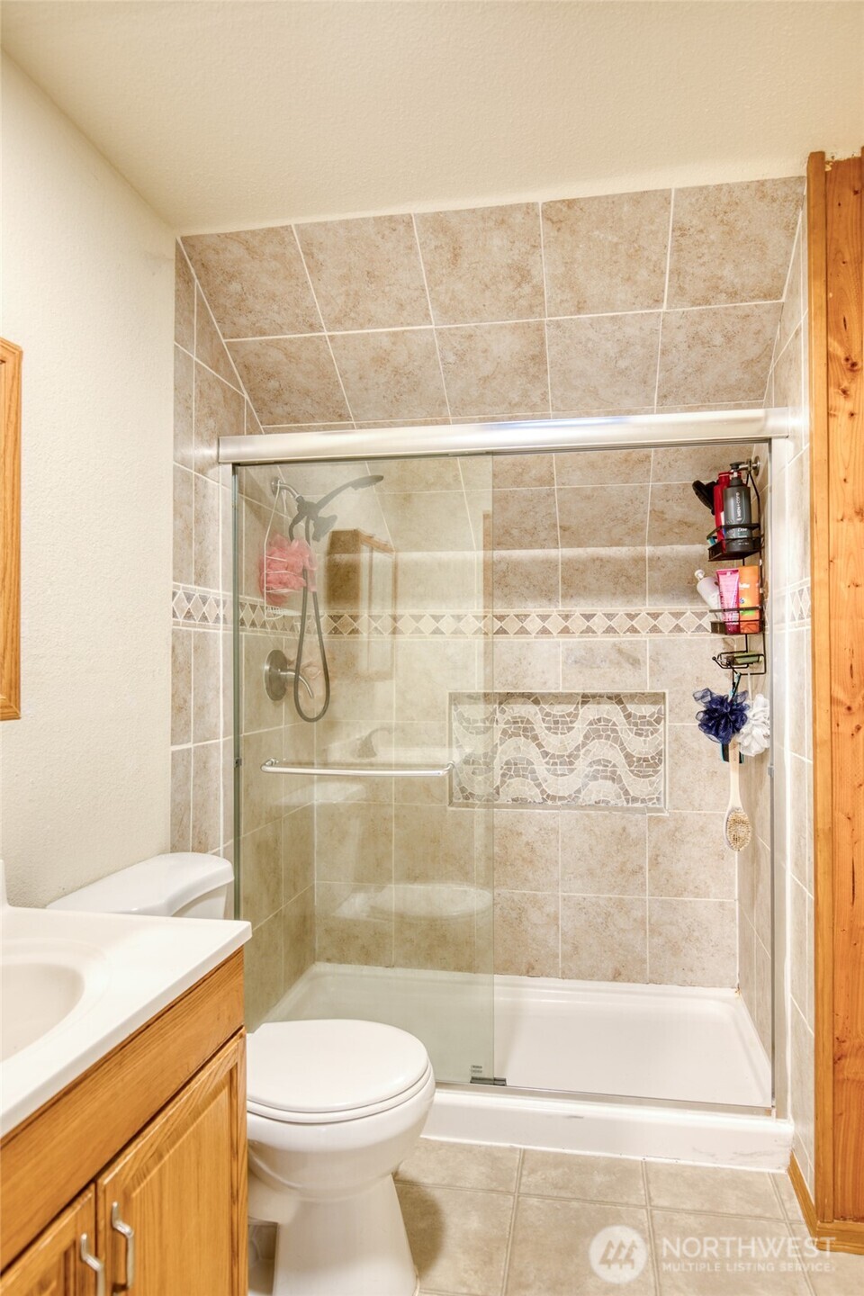 914 Wheeler Avenue , Hoquiam, WA 98550