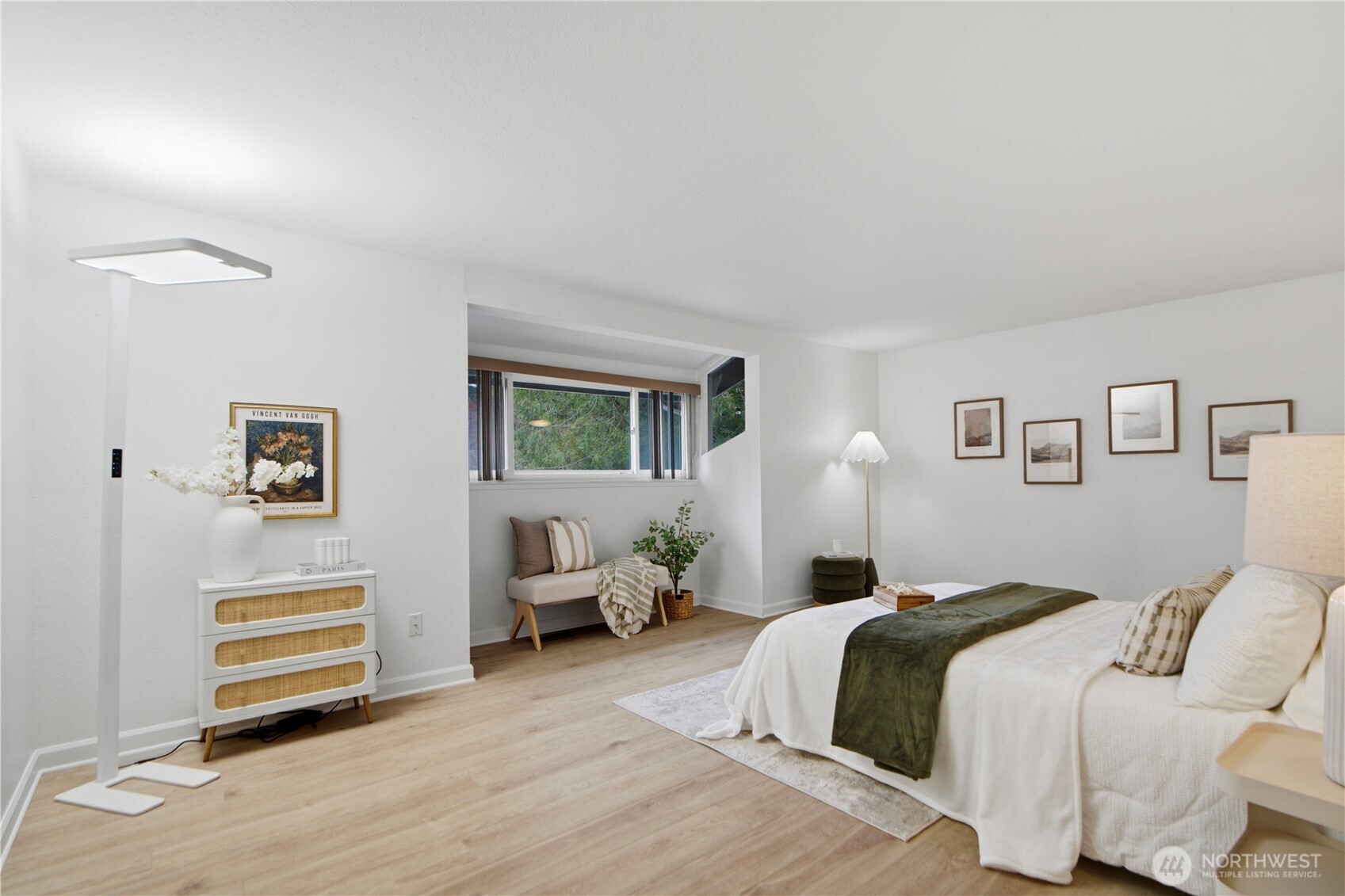 12211 NE 139th Place , Kirkland, WA 98034