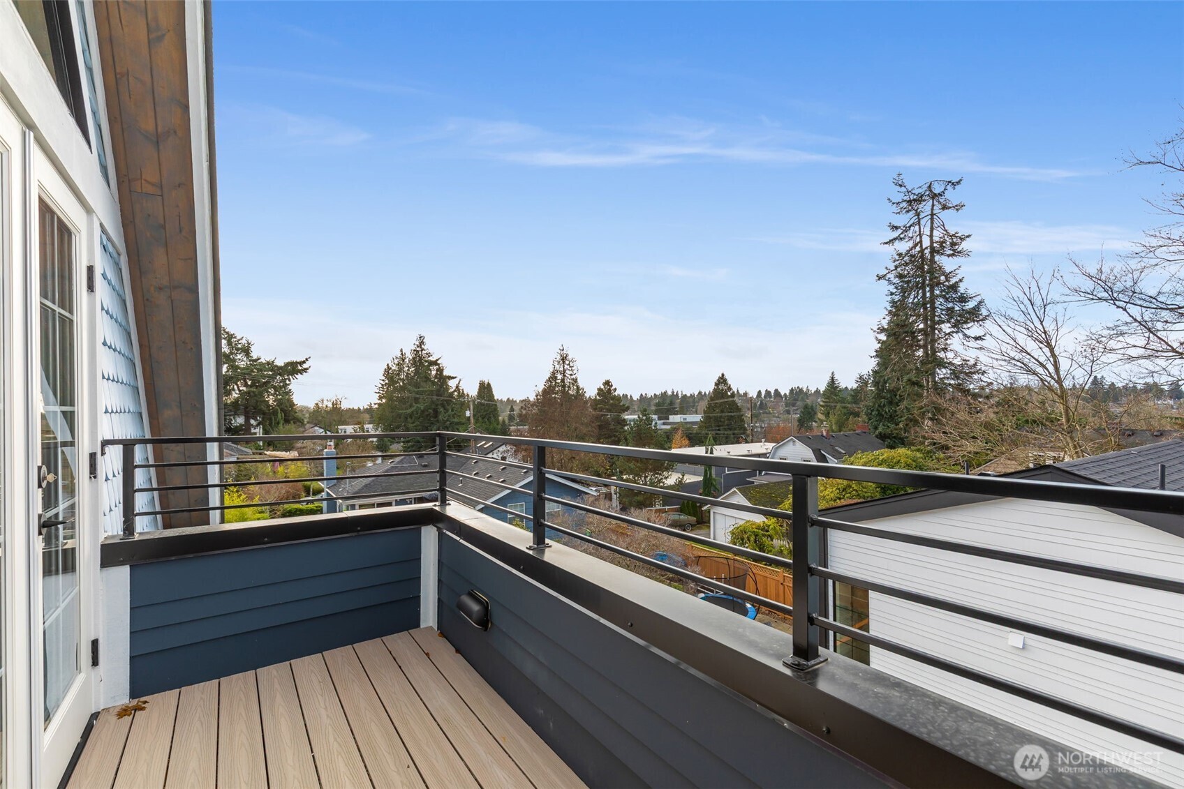 10715 2nd Avenue NW, Seattle, WA 98177-4807