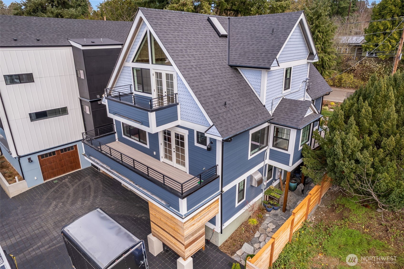 10715 2nd Avenue NW, Seattle, WA 98177-4807