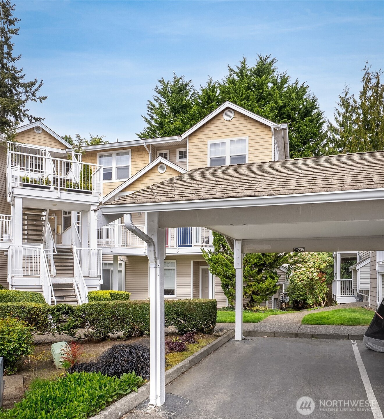 5400 Harbour Pointe Boulevard #E205, Mukilteo, WA 98275
