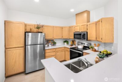 5400 Harbour Pointe Boulevard #E205, Mukilteo, WA 98275 - Photo 6