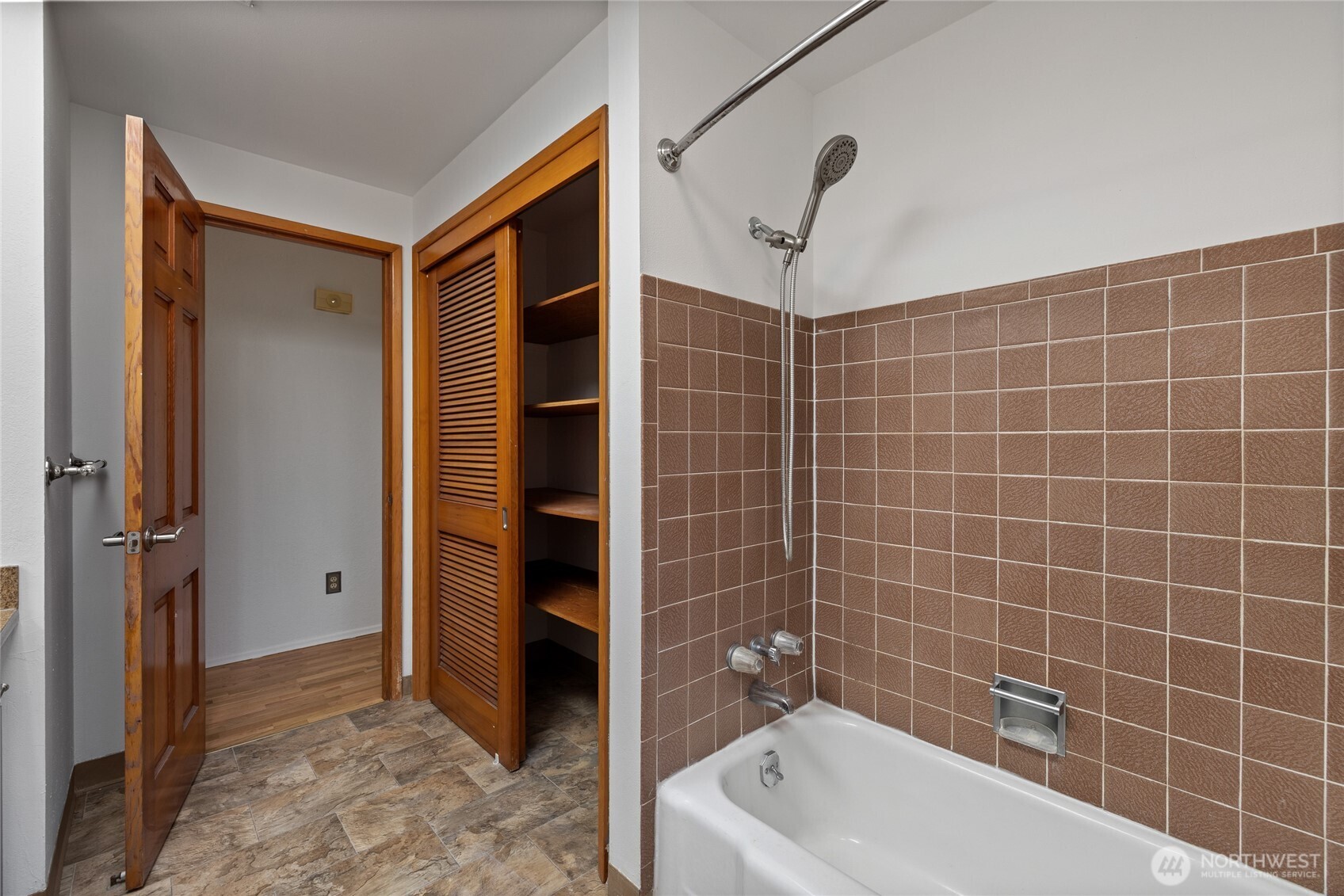 9313 112th Street Ct SW, Lakewood, WA 98498