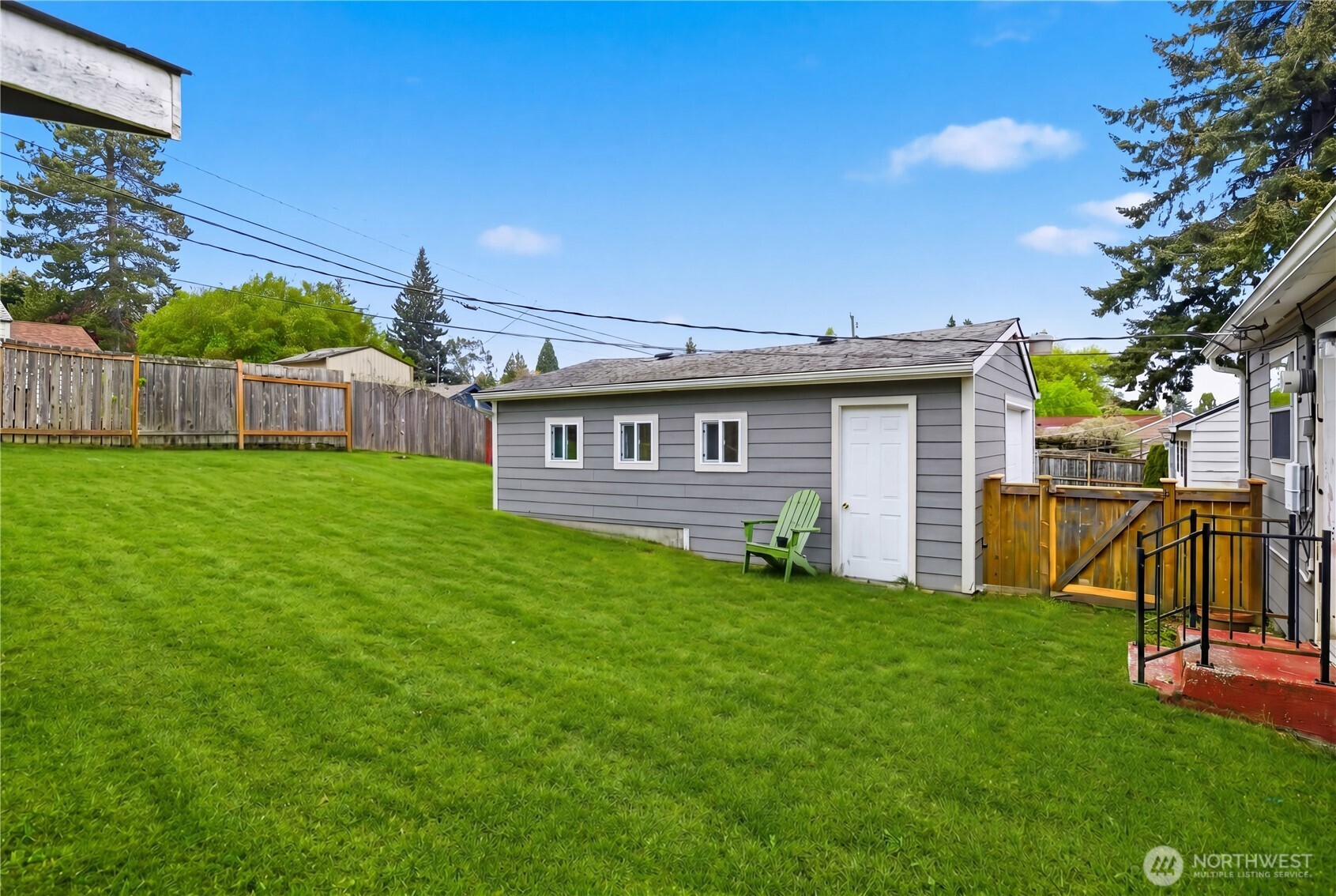 9831 33rd Avenue SW, Seattle, WA 98126