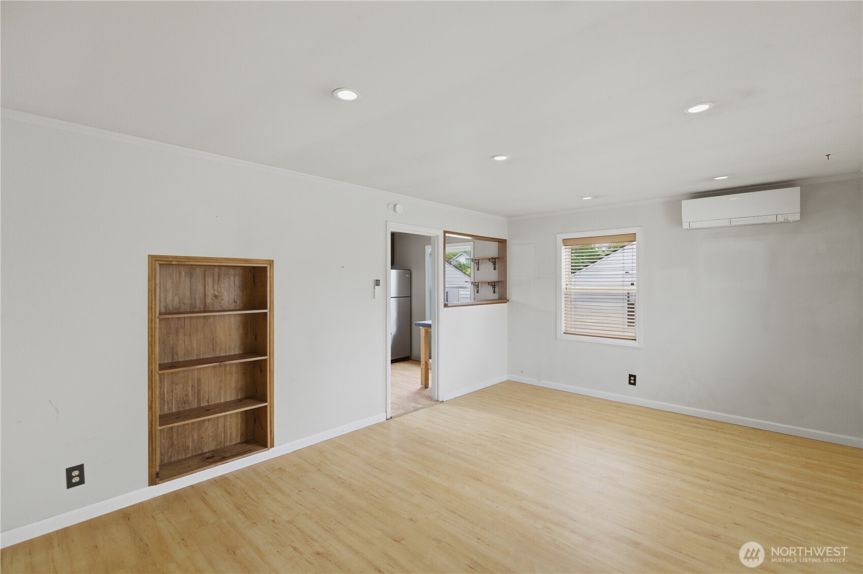 9831 33rd Avenue SW, Seattle, WA 98126