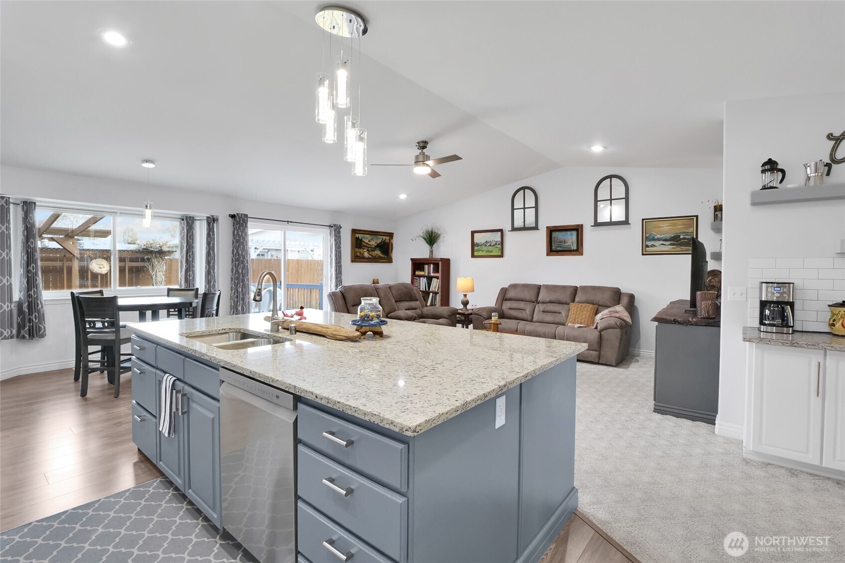 216 E Tanglewood Drive , Moses Lake, WA 98837