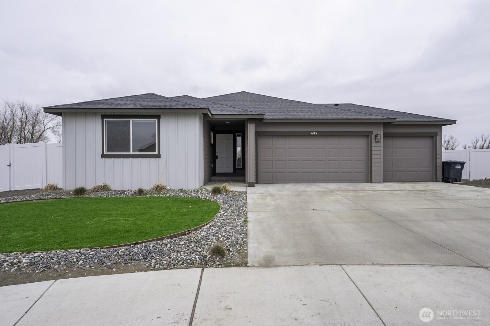 485 N Ruddy Street , Moses Lake, WA 98837