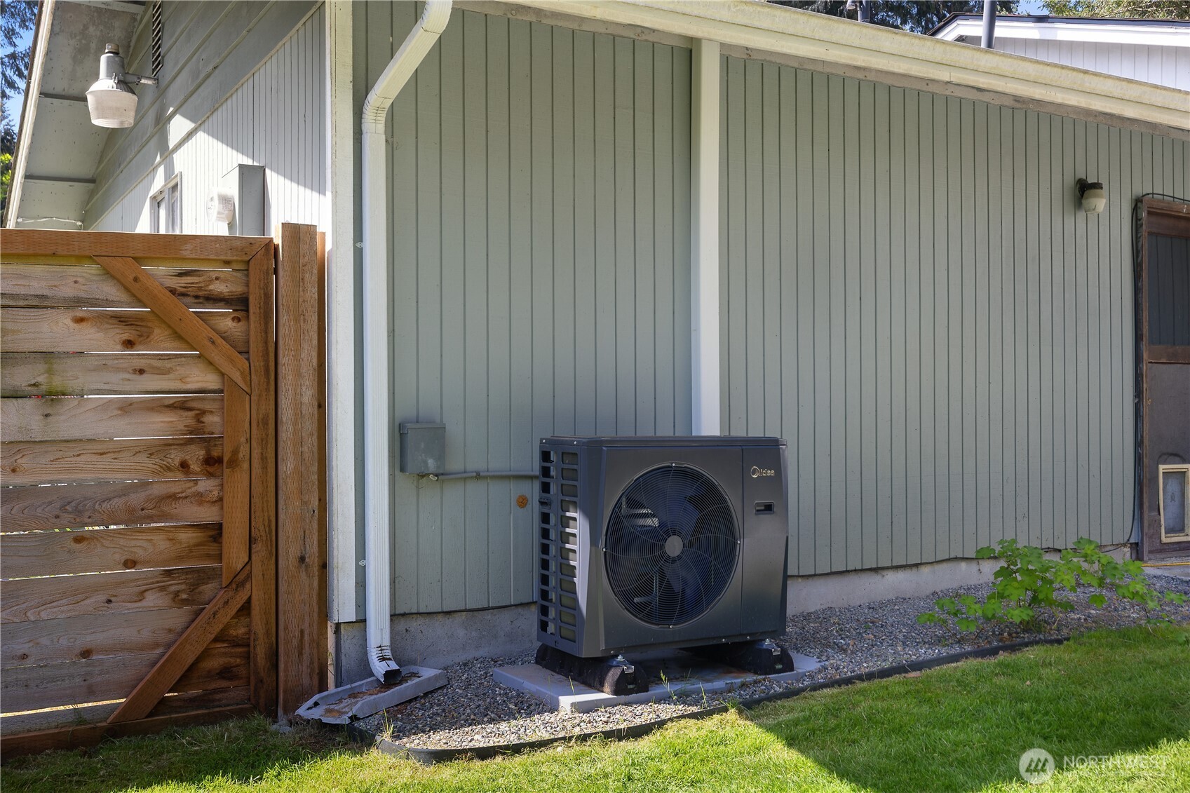 6724 50th Court SE, Olympia, WA 98513