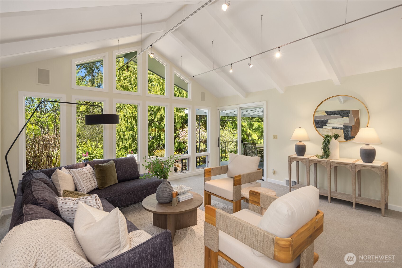 3409 Magnolia Blvd W , Seattle, WA 98199
