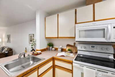8017 NE 177th Court #504, Kenmore, WA 98028 - Photo 4