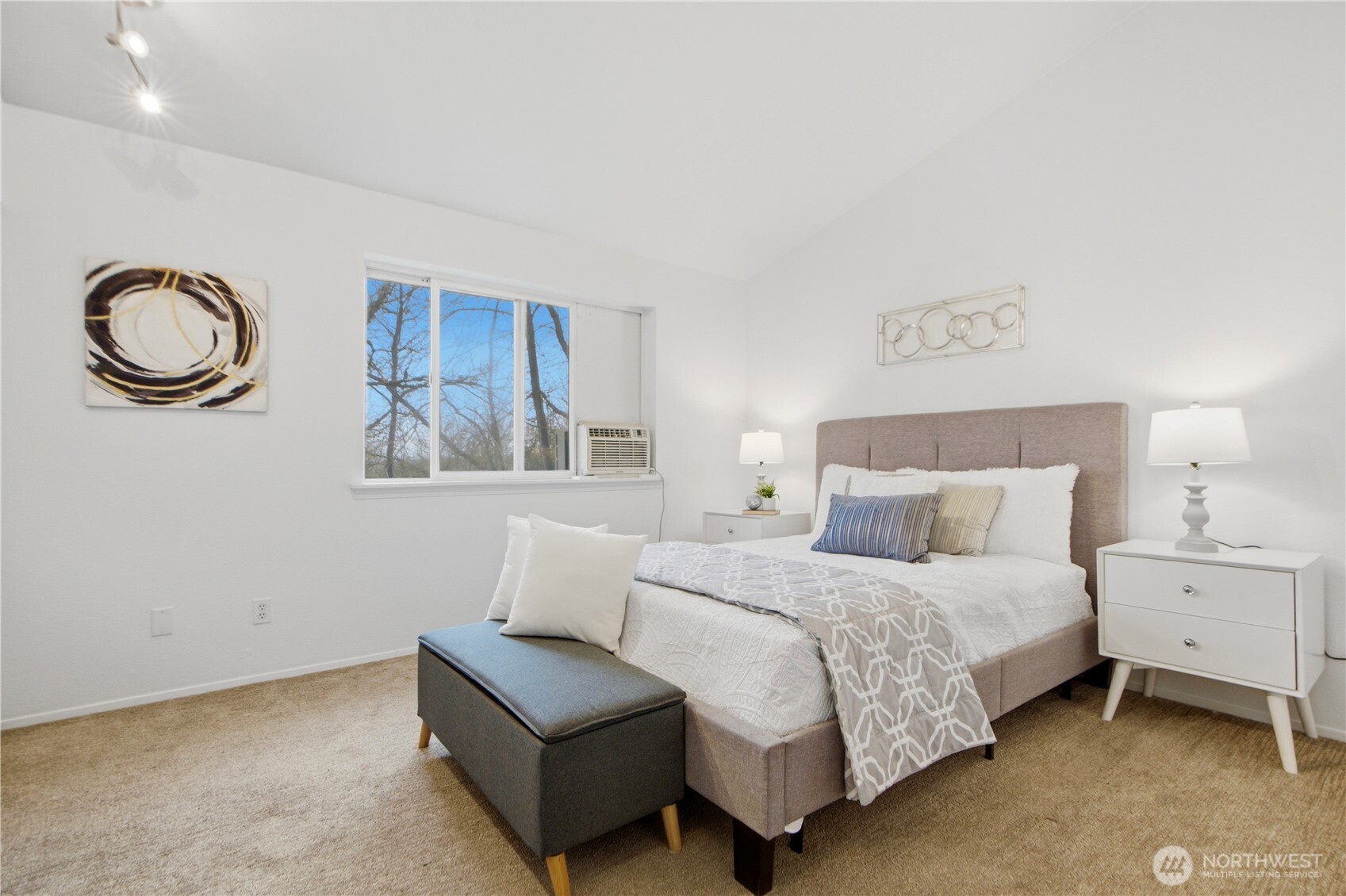833 SW Sunset Boulevard #J-51, Renton, WA 98057
