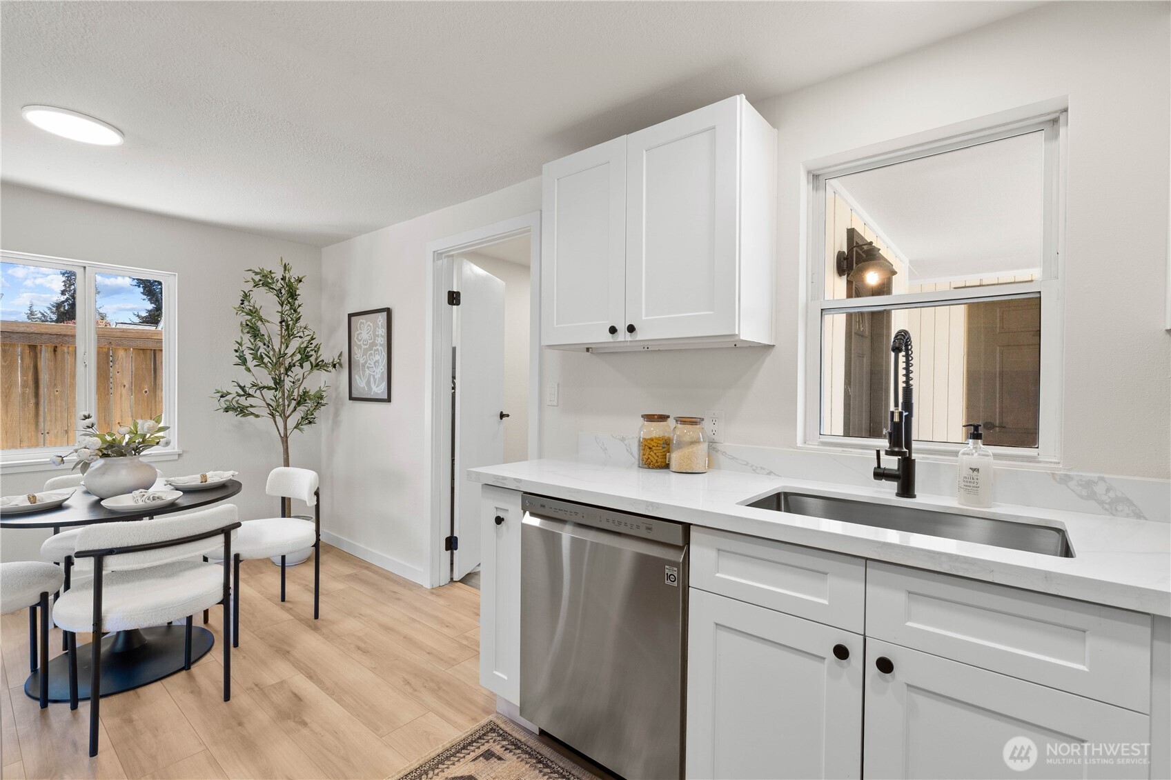 1324 116th Street , Tacoma, WA 98444
