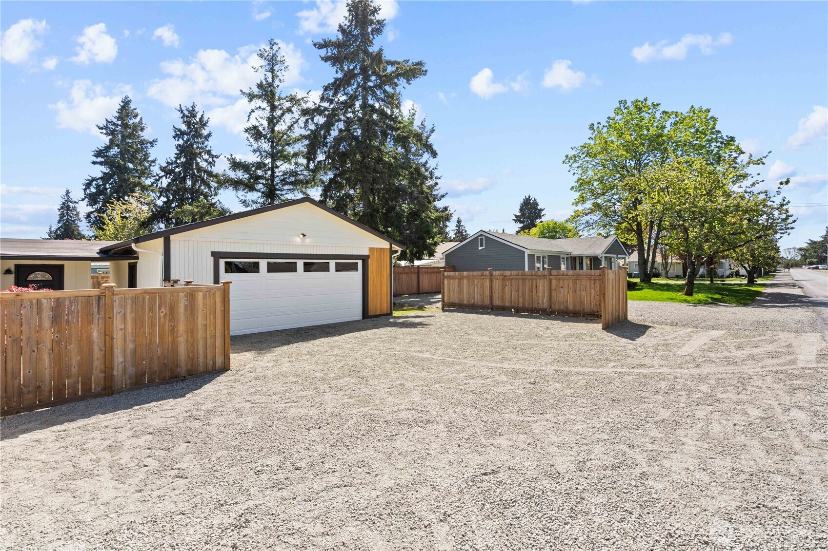 1324 116th Street , Tacoma, WA 98444