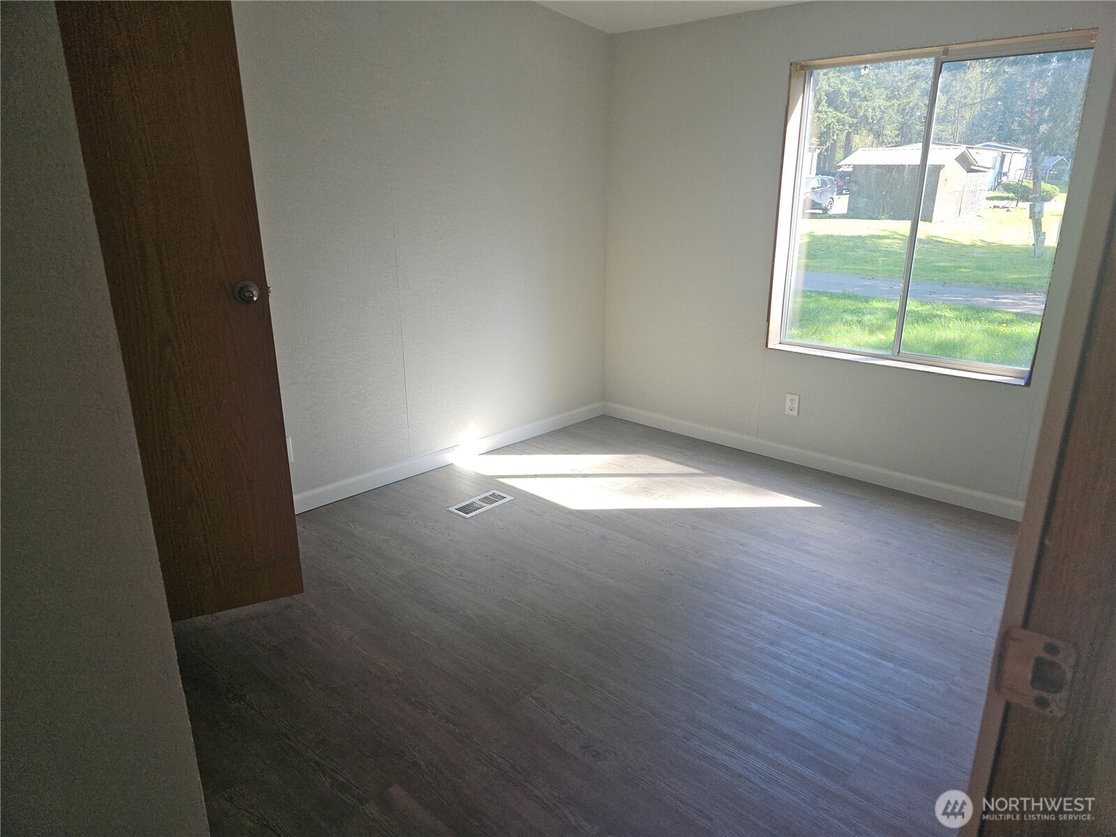 2517 342nd Street S #12, Roy, WA 98580