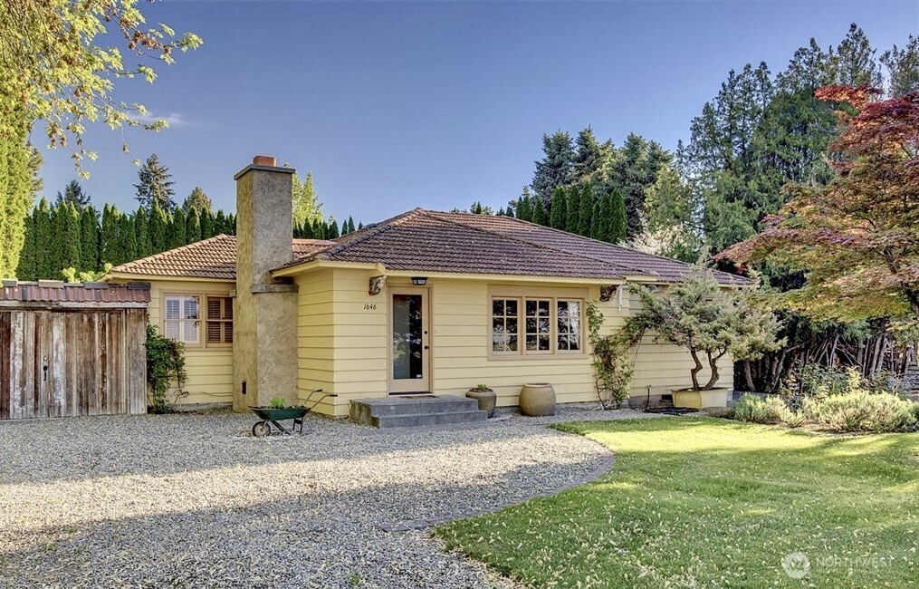 1720 Road 20 NW, Soap Lake, WA 98851