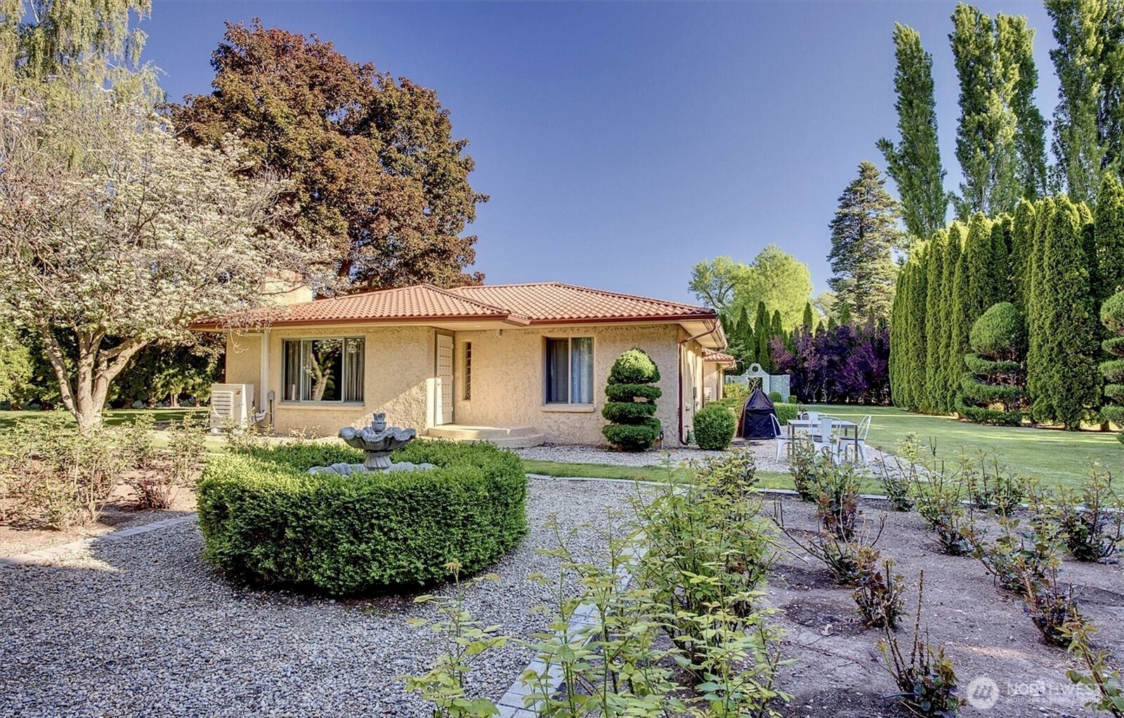 1720 Road 20 NW, Soap Lake, WA 98851