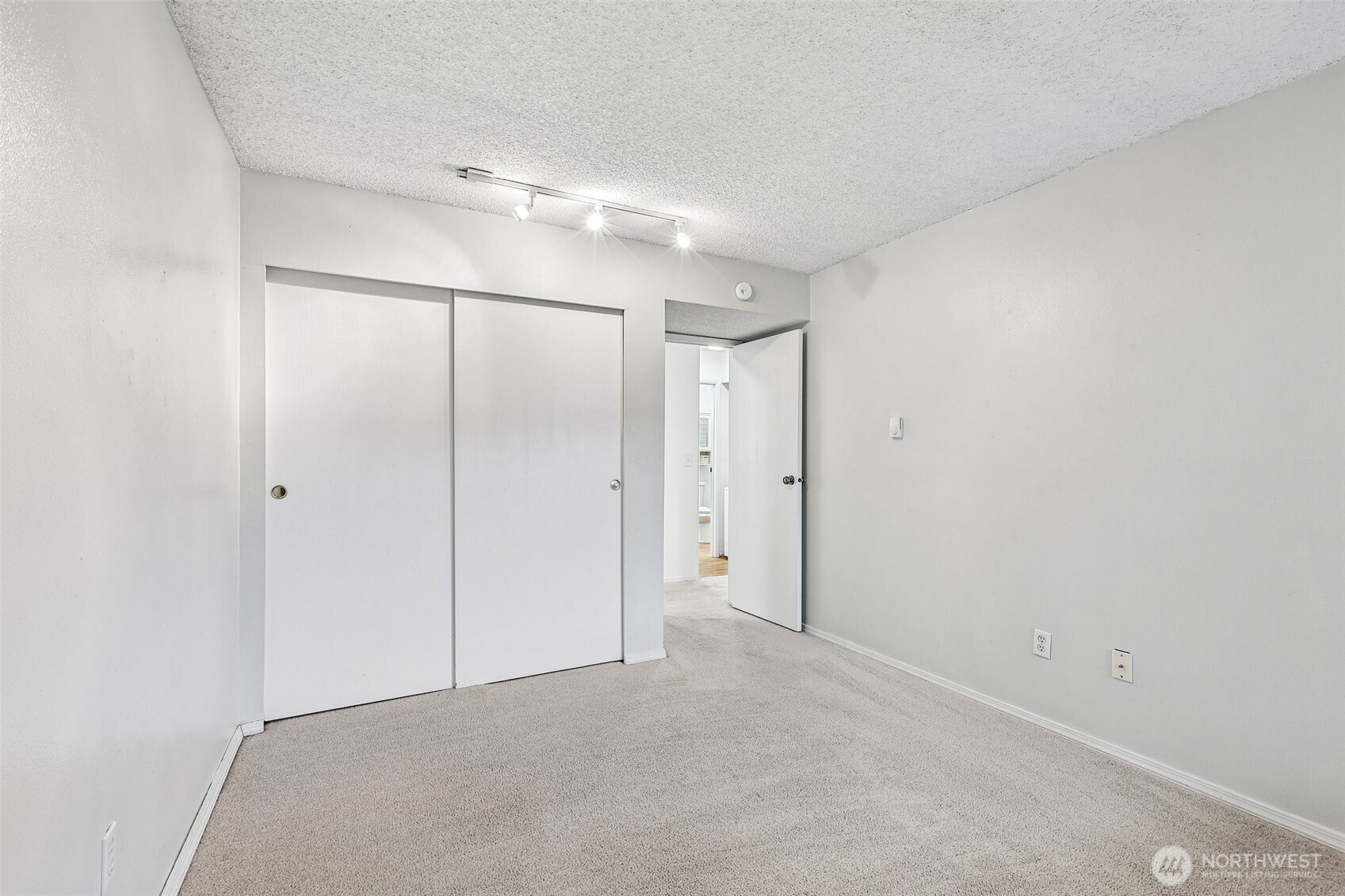 8823 Holly Drive #A102, Everett, WA 98208