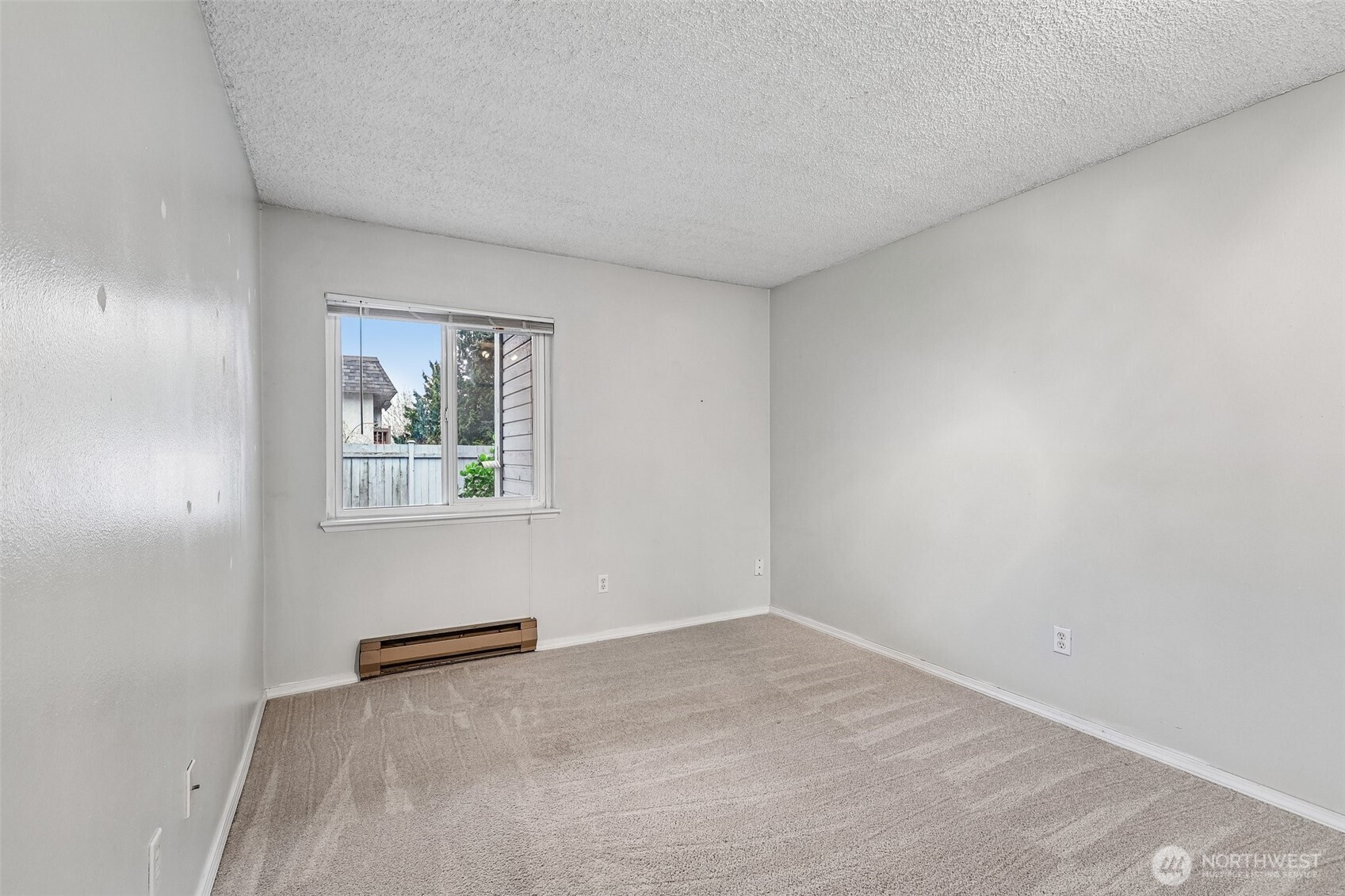 8823 Holly Drive #A102, Everett, WA 98208