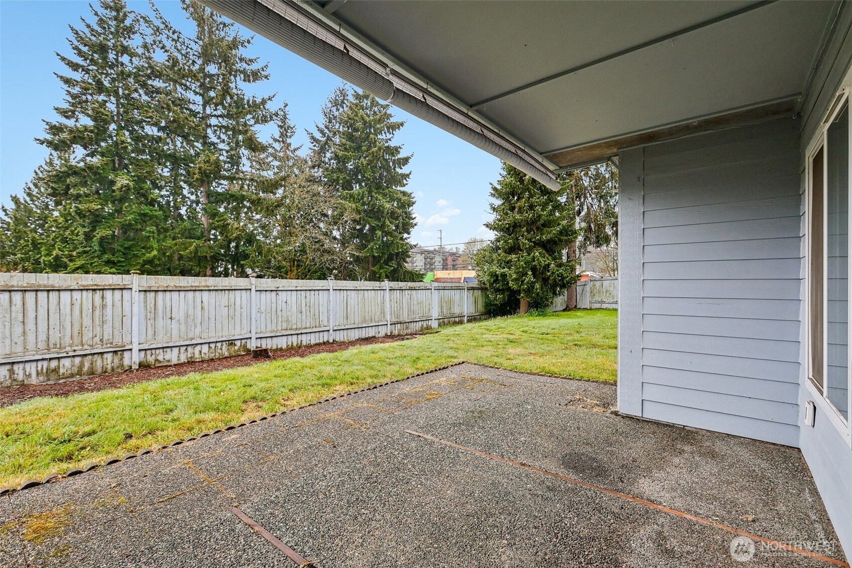 8823 Holly Drive #A102, Everett, WA 98208