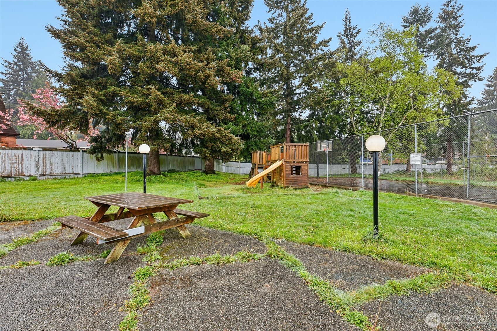 8823 Holly Drive #A102, Everett, WA 98208