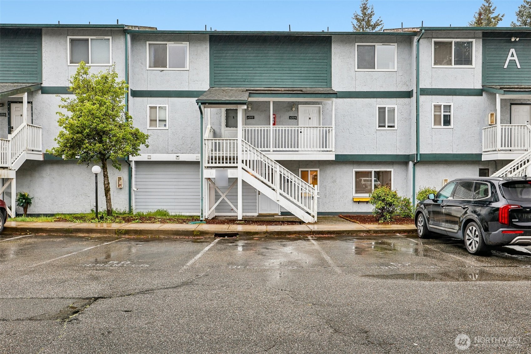 8823 Holly Drive #A102, Everett, WA 98208