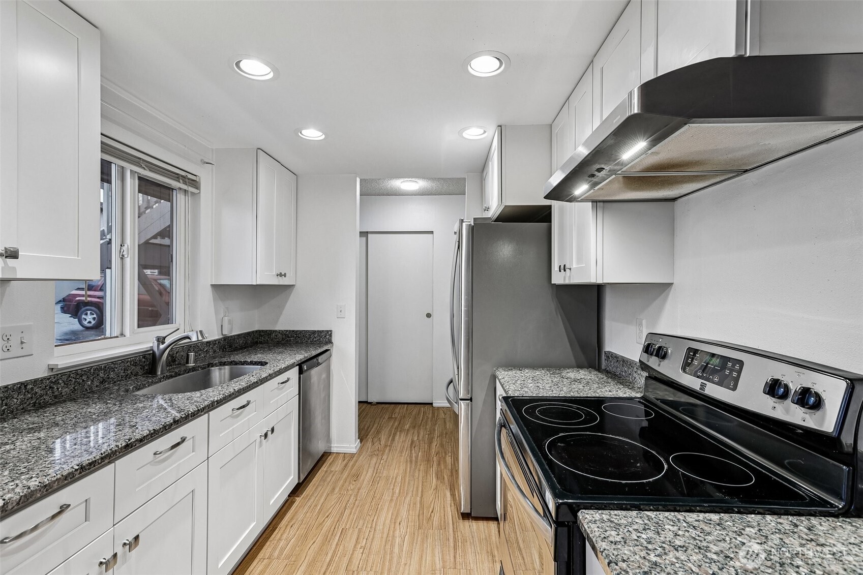 8823 Holly Drive #A102, Everett, WA 98208