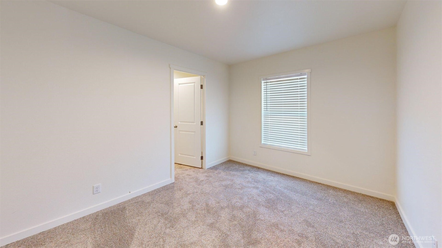 6 Nomak , Omak, WA 98841