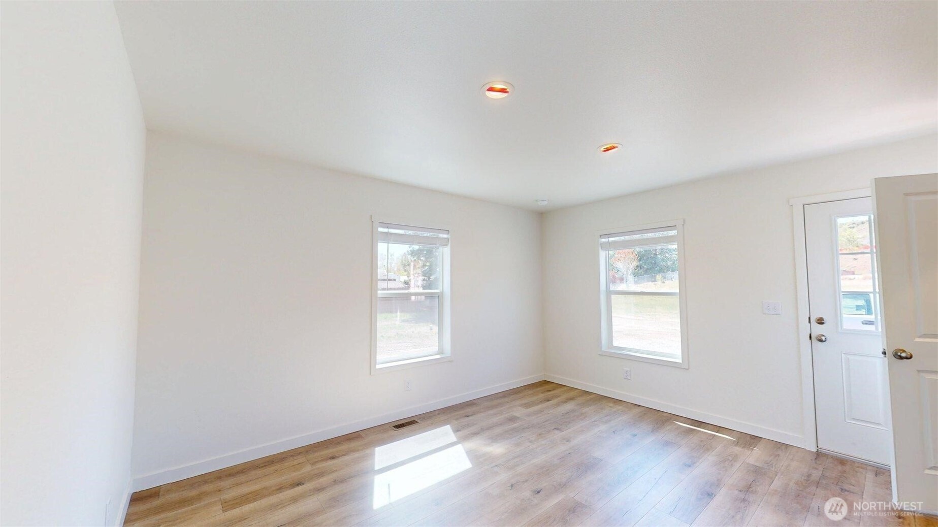 6 Nomak , Omak, WA 98841