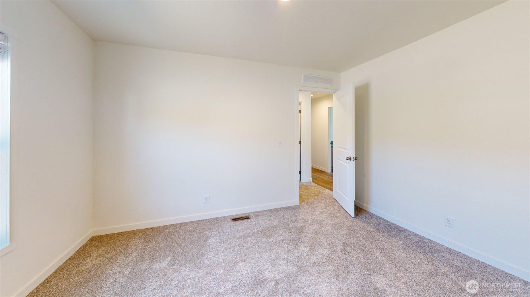 6 Nomak , Omak, WA 98841